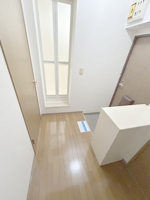 物件内観写真17　(廊下)