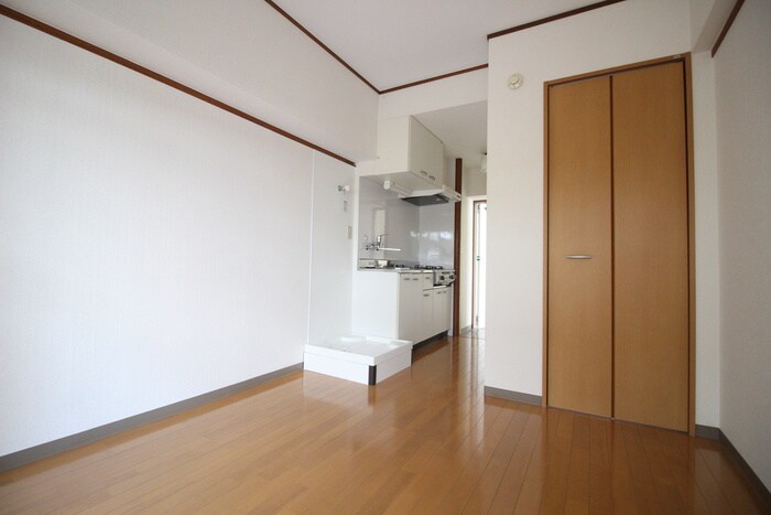 物件内観写真9　(居室)