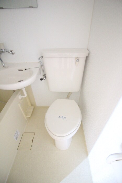 物件内観写真14　(トイレ)