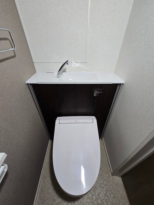 物件内観写真11　(トイレ)