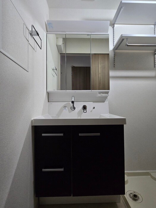 物件内観写真12　(洗面)