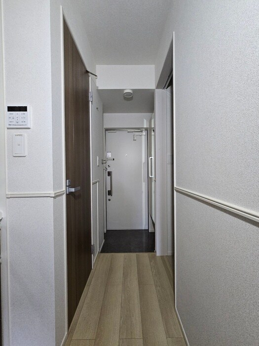 物件内観写真15　(玄関)
