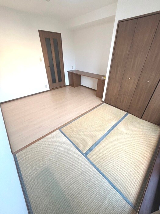 物件内観写真10　(居室)