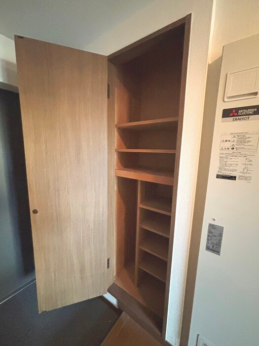 物件内観写真15　(靴箱)