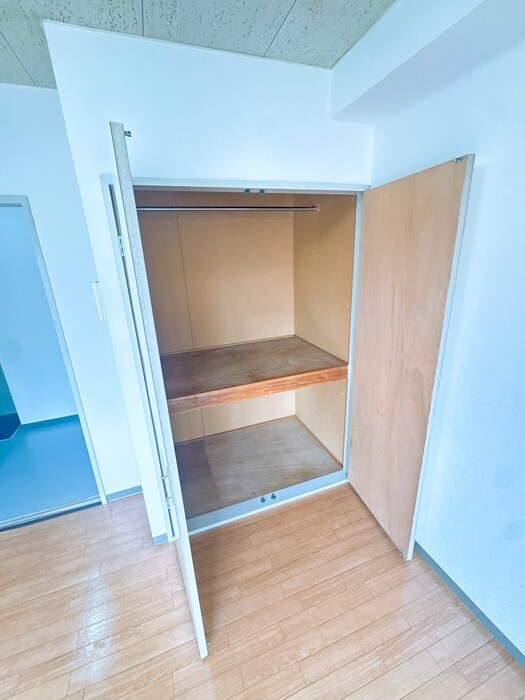 物件内観写真10　(収納)