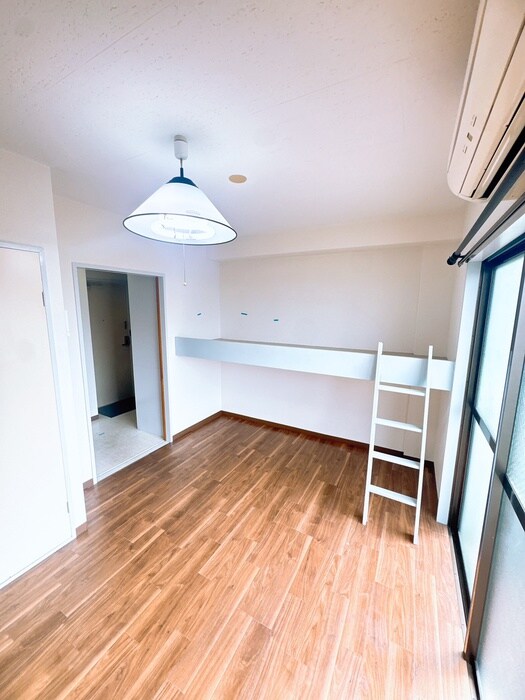 物件内観写真21　(居室)