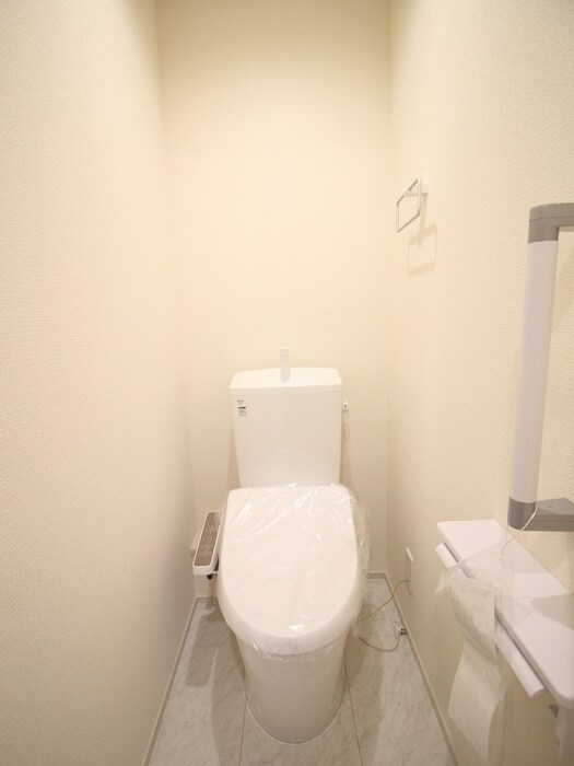 物件内観写真14　(トイレ)