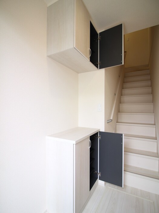 物件内観写真15　(靴箱)