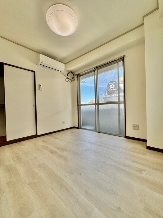 物件内観写真9　(居室)