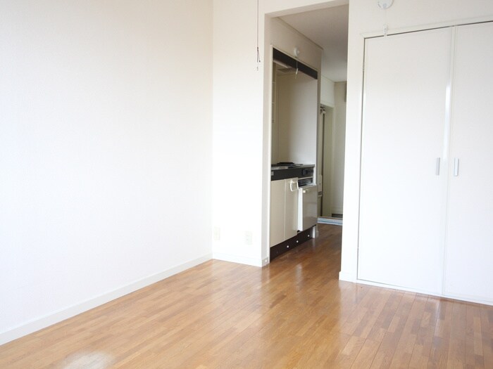 物件内観写真8　(居室)