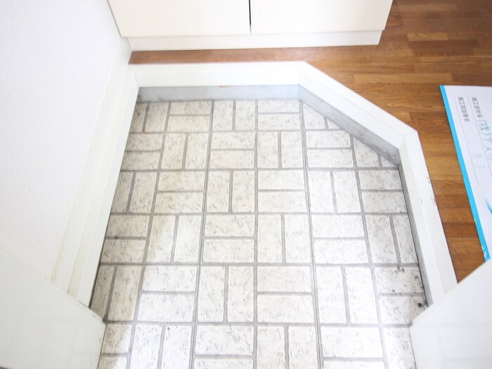 物件内観写真22　(玄関)