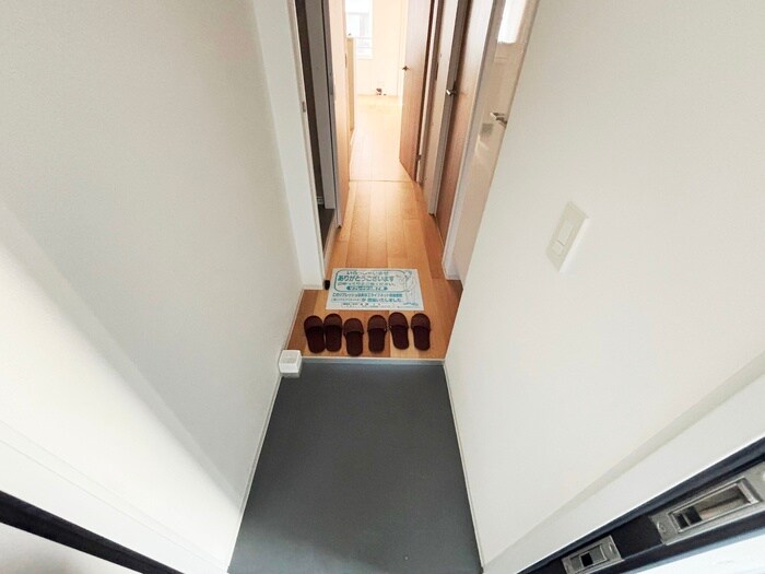物件内観写真15　(玄関)