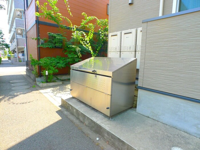 物件外観写真4　(建物設備)