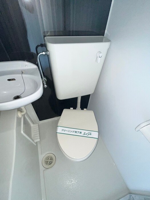 物件内観写真9　(トイレ)