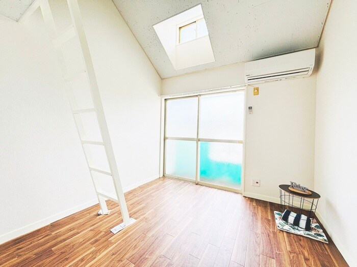 物件内観写真7　(居室)