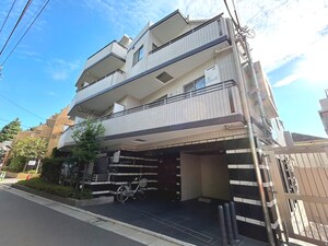 ｸﾞﾗﾝｼﾞｭｰﾙ明大前(303)外観写真