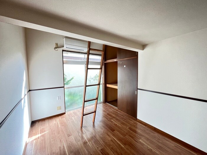 物件内観写真3　(居室)