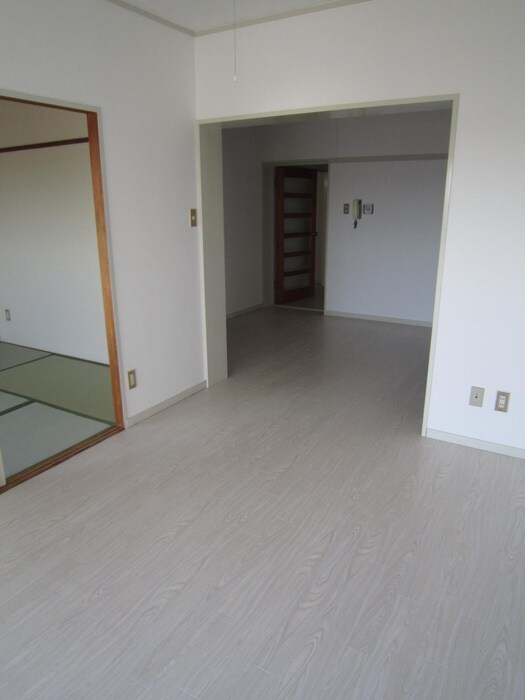 物件内観写真10　(居室)