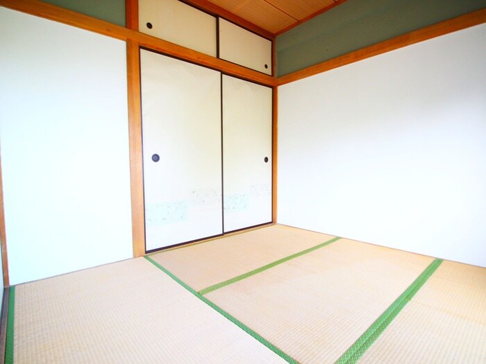 物件内観写真5　(居室)