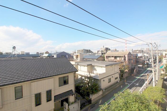 物件内観写真13　(室内からの展望)