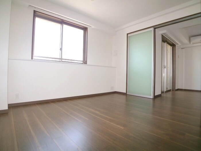 物件内観写真15　(居室)