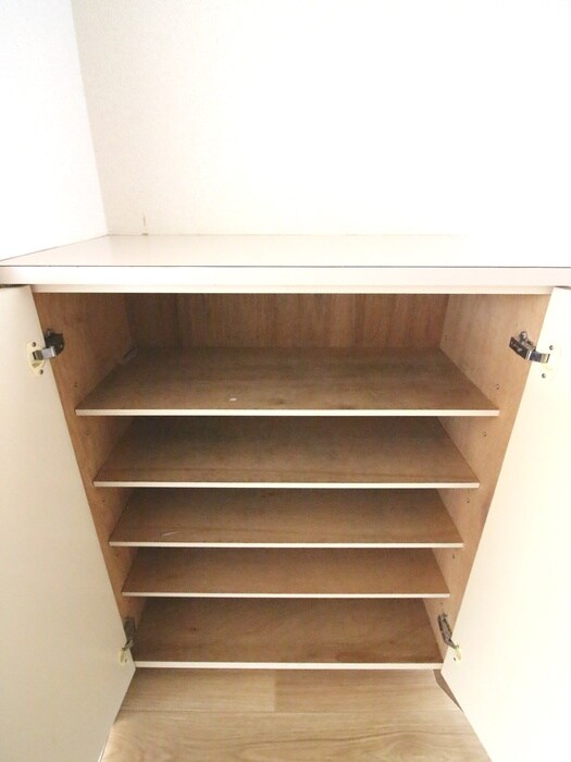 物件内観写真13　(靴箱)