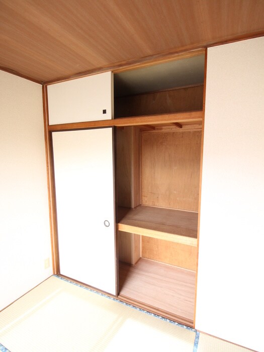 第一はなぶさコ－ポの収納