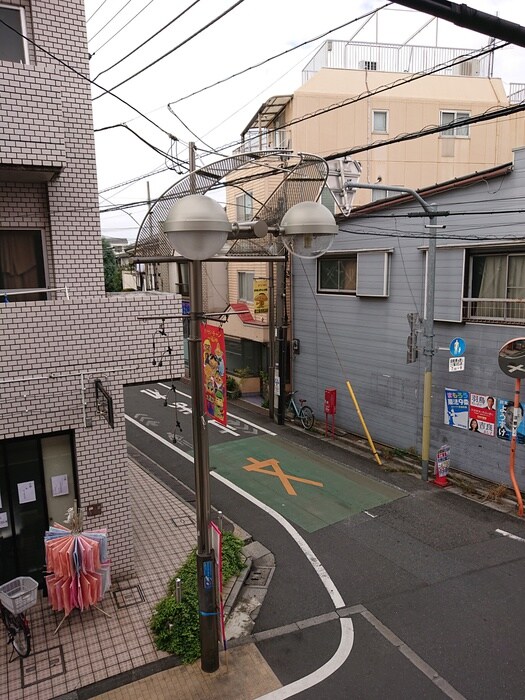 物件内観写真20　(室内からの展望)