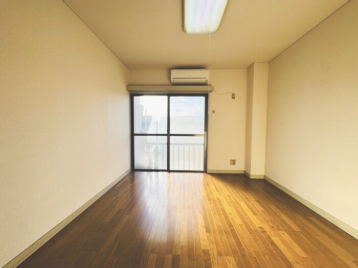 物件内観写真6　(居室)