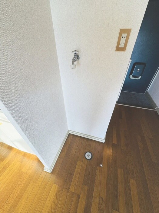 物件内観写真19　(洗濯機置場)