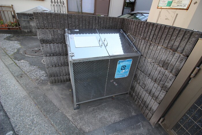 物件外観写真4　(建物設備)