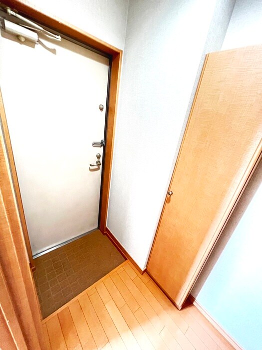 物件内観写真18　(靴箱)