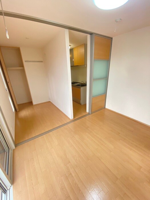 物件内観写真9　(居室)