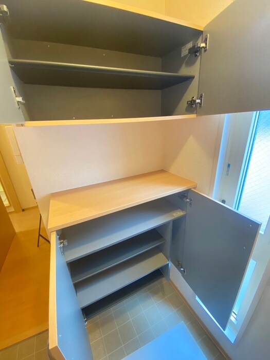 物件内観写真19　(靴箱)
