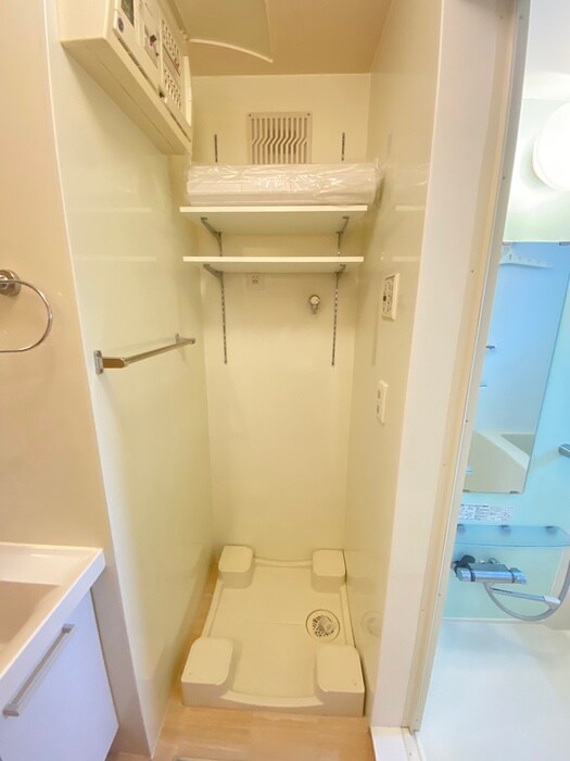 物件内観写真20　(洗濯機置場)