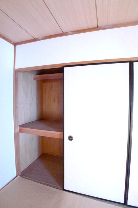 物件内観写真10　(収納)