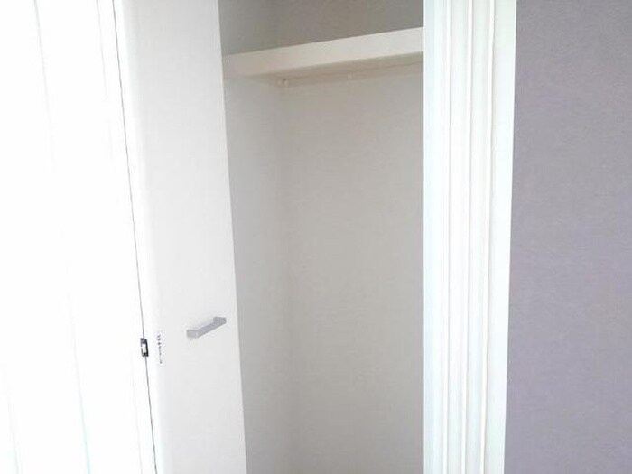 物件内観写真8　(収納)