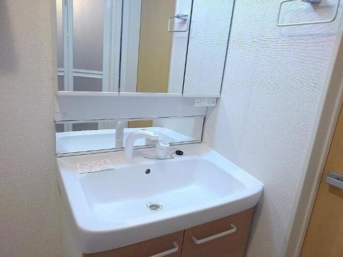 物件内観写真12　(洗面)