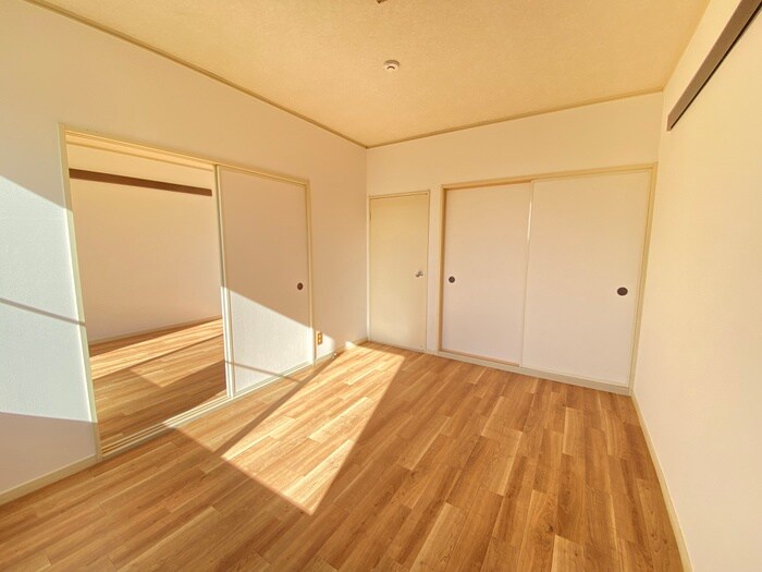 物件内観写真6　(居室)