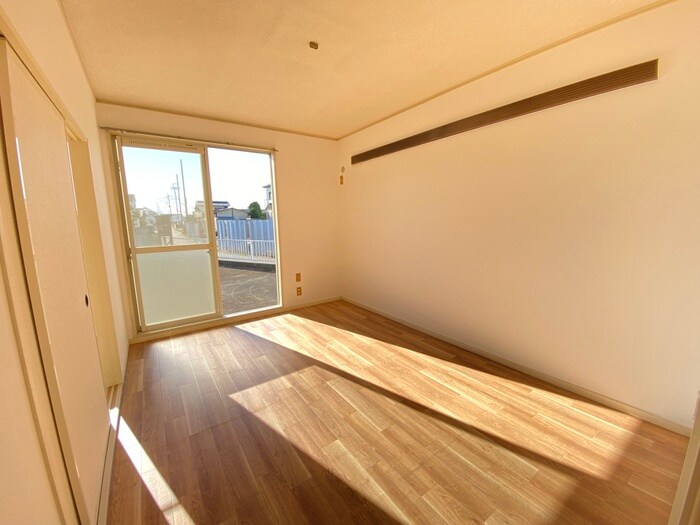 物件内観写真7　(居室)
