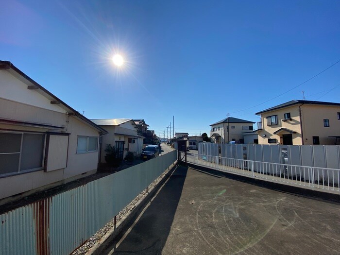 物件内観写真15　(室内からの展望)