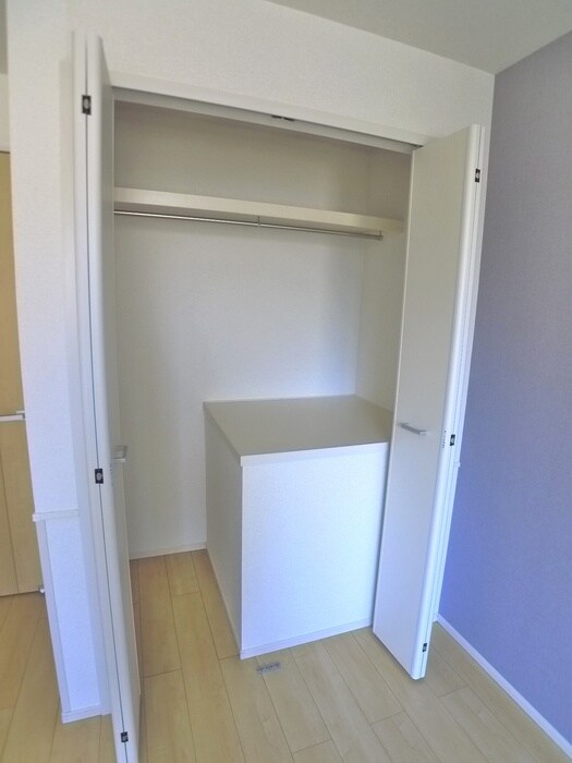 物件内観写真18　(収納)
