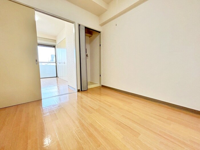 物件内観写真10　(居室)