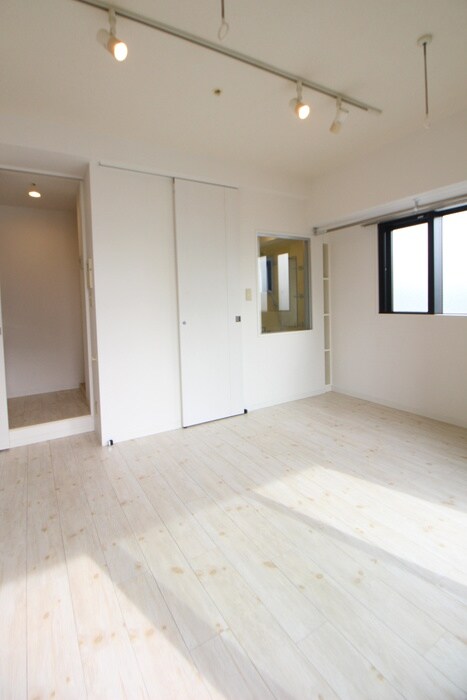 物件内観写真10　(居室)