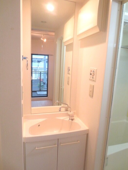 物件内観写真11　(洗面)