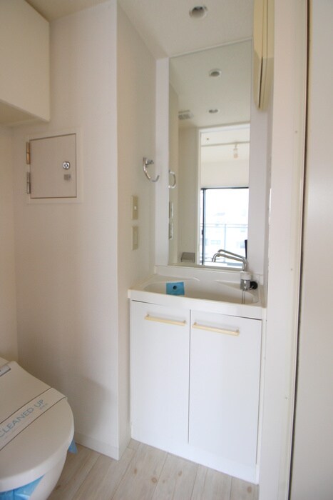 物件内観写真13　(洗面)