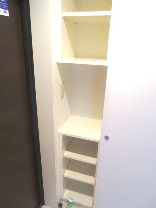 物件内観写真18　(靴箱)