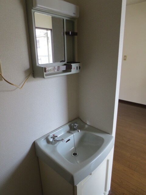 物件内観写真5　(洗面)