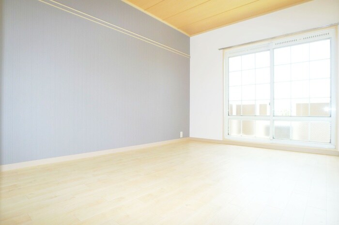 物件内観写真7　(室内からの展望)