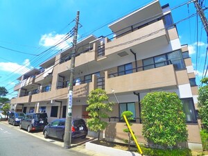 ＡＰＲＩＣＯＴ　ＨＯＵＳＥ外観写真